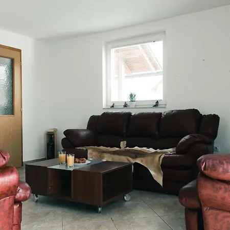 Holiday home Vikend Kuca Oskar *